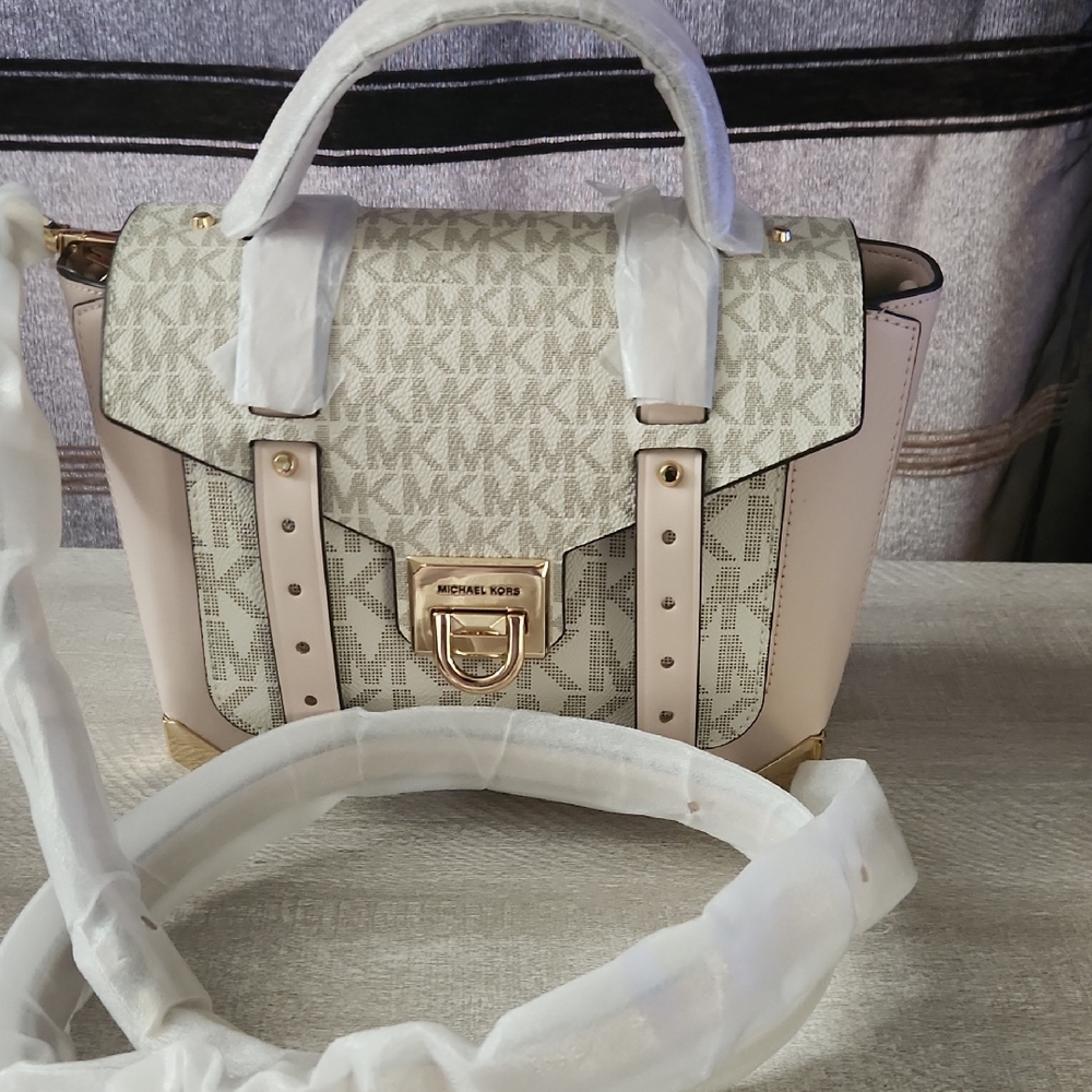 New! Michael Kors Beige Plush Pink and Gold Women's Bag